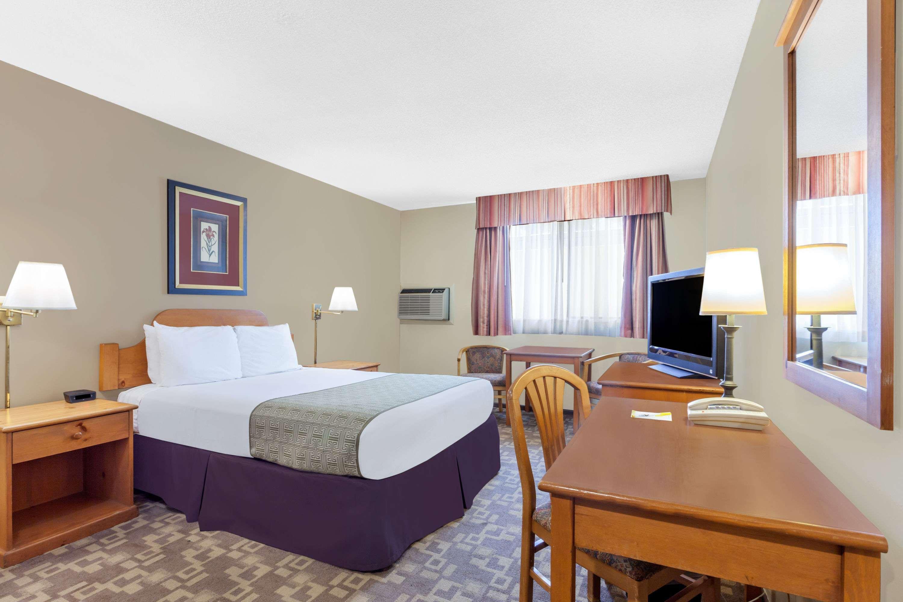 Days Inn By Wyndham Bellingham Wa Extérieur photo